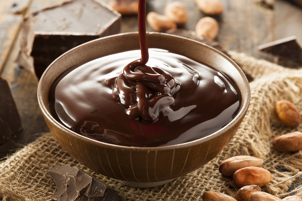 Bowl of melted chocolate